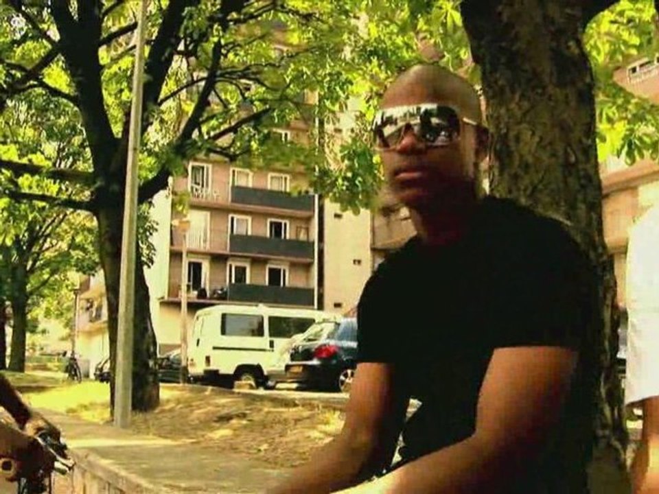 Teaser Desto Feat Makaba