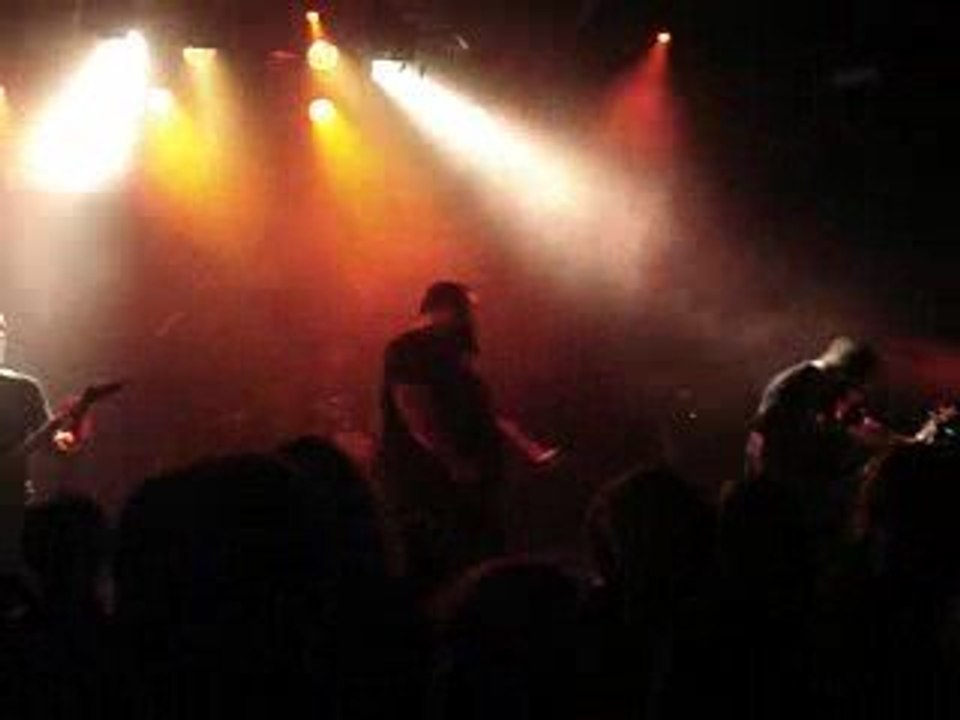 Mumakil (une autre) live a l'usine geneve le 09/07/09