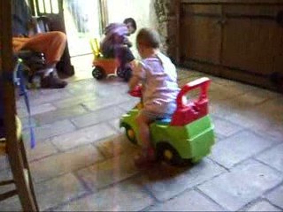 Lila fait de la vroom vroom