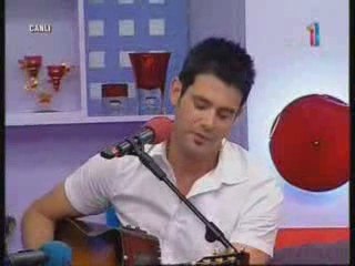 Keremcem - Ağlayalım Beraber (Canlı Performans)