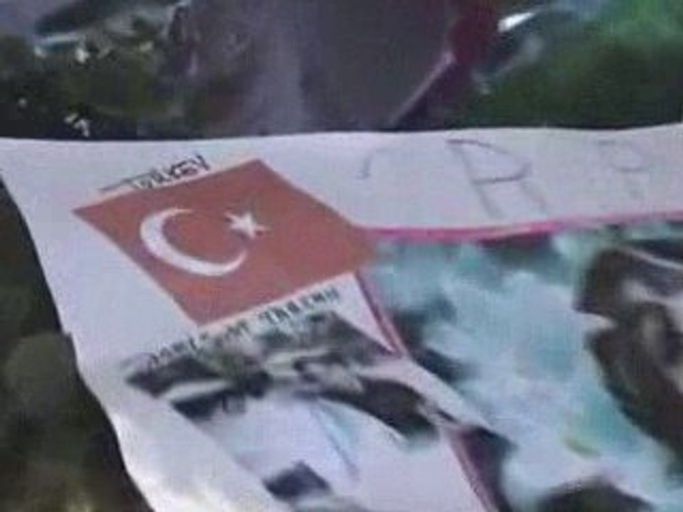 Los Angeles'ta Michael Jackson Anısına Türk Bayraklı Pankart