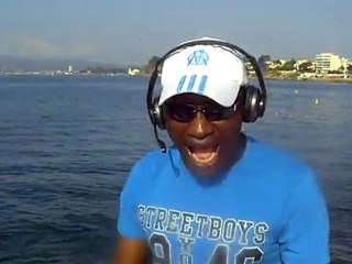 FLASH SPECIAL DDALI   DEDICASSE MATINAL EN DIRECT   SUR LA  PLAGE DU  MOURILLON  09-07-2011