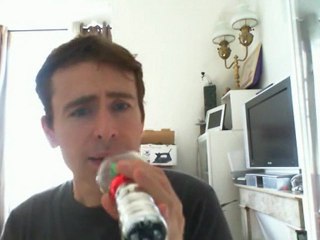 Wiwi égratigne "un autre homme"