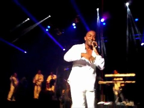 Kool & The Gang - Joanna - Casino de paris 27 06 2011