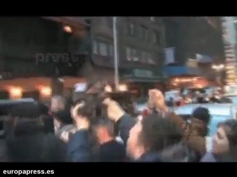 Bieber y Selena se quitan los anillos de castidad