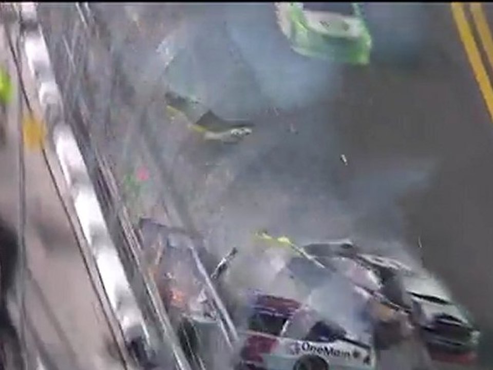 NASCAR Nationwide Daytona 2011 Final Laps Big one