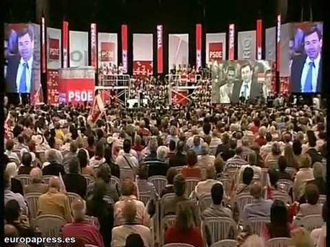 Gómez a los jóvenes: El futuro está en la política