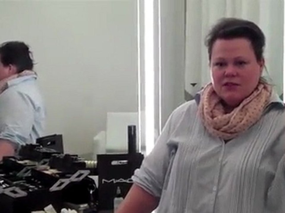 Black Swan - Becoming The Swan - Perez Hilton Swan Makeup