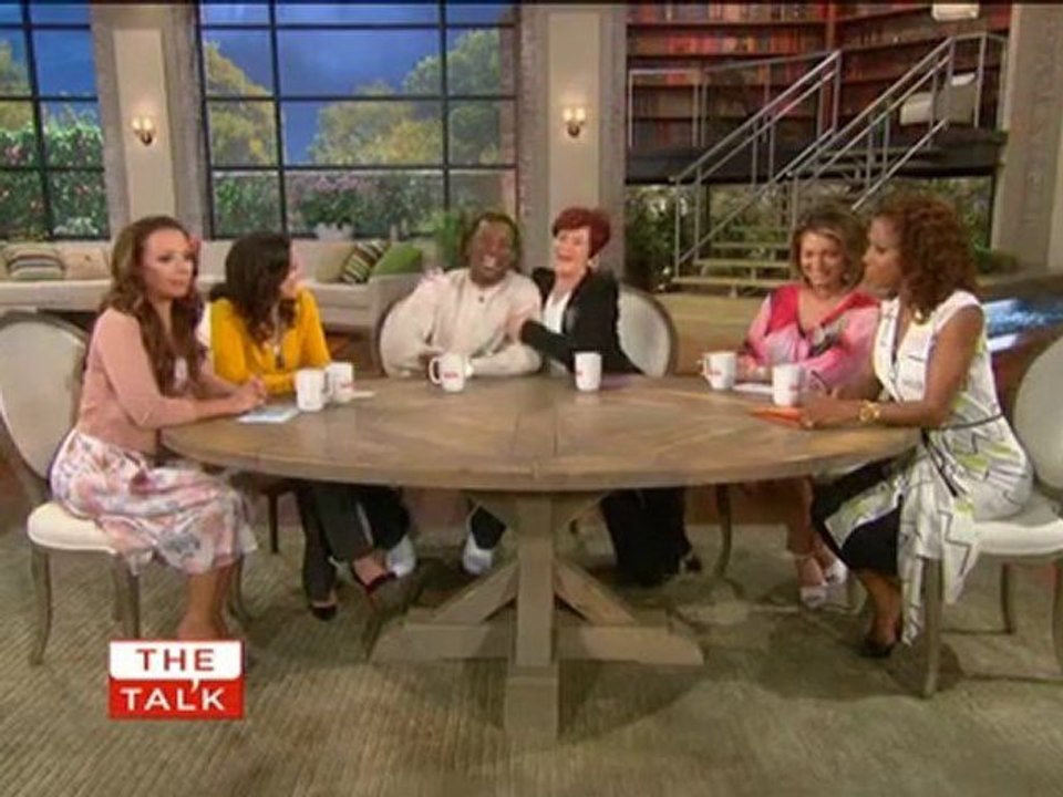 Torchwood - Mekhi Phifer - guests on 'The Talk'TWDTheTalkMekhiPhifer062811