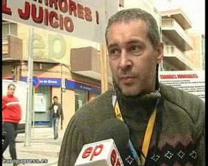 Padre en huelga de hambre para ver a su hijo