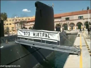 Chacón asiste a la salida del submarino 'Mistral'