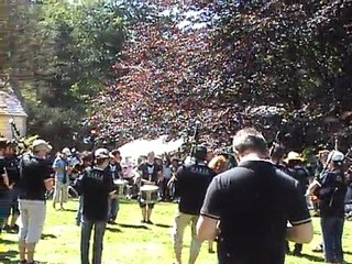 Kornog Paria Pipe Band 2011