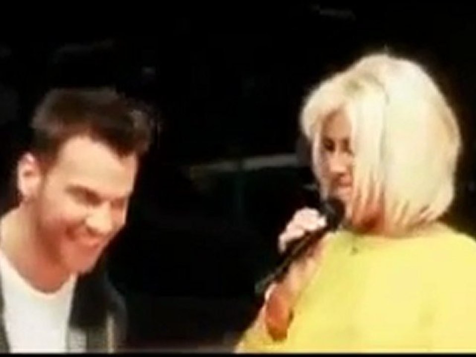 Sinan Akçıl & Ajda Pekkan Cumartesi Yeni Orjinal Klip 2011