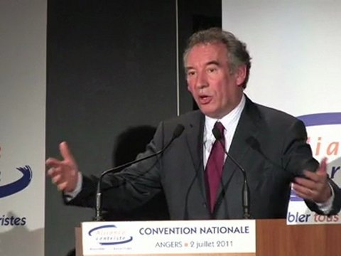 FRANÇOIS BAYROU - CONGRES ALLIANCE CENTRISTE - 020711