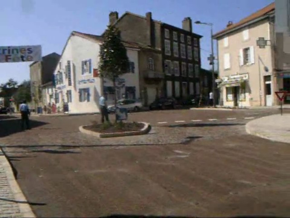 L'inauguration du carrefour de l'europe a Bellac (87)