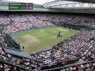 To τελευταίο γκέιμ του τελικού του Γουίμπλεντον με τον άσο της Κβίτοβα