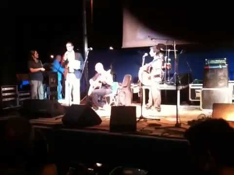 Napoli - Luigi de Magistris a Scampia dal palco del Mammut