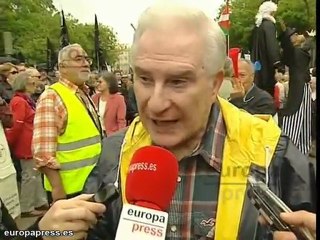 Afectados de Fórum y Afinsa cortan el tráfico