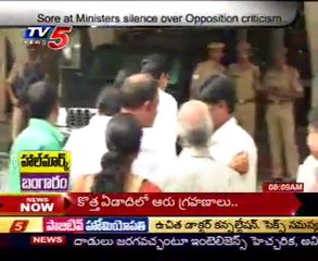 CM Kirankumar asks party Men,not to Talk ill of YSR