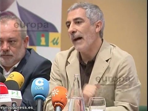 Llamazares llama tirano a Strauss-Kahn tras su detención