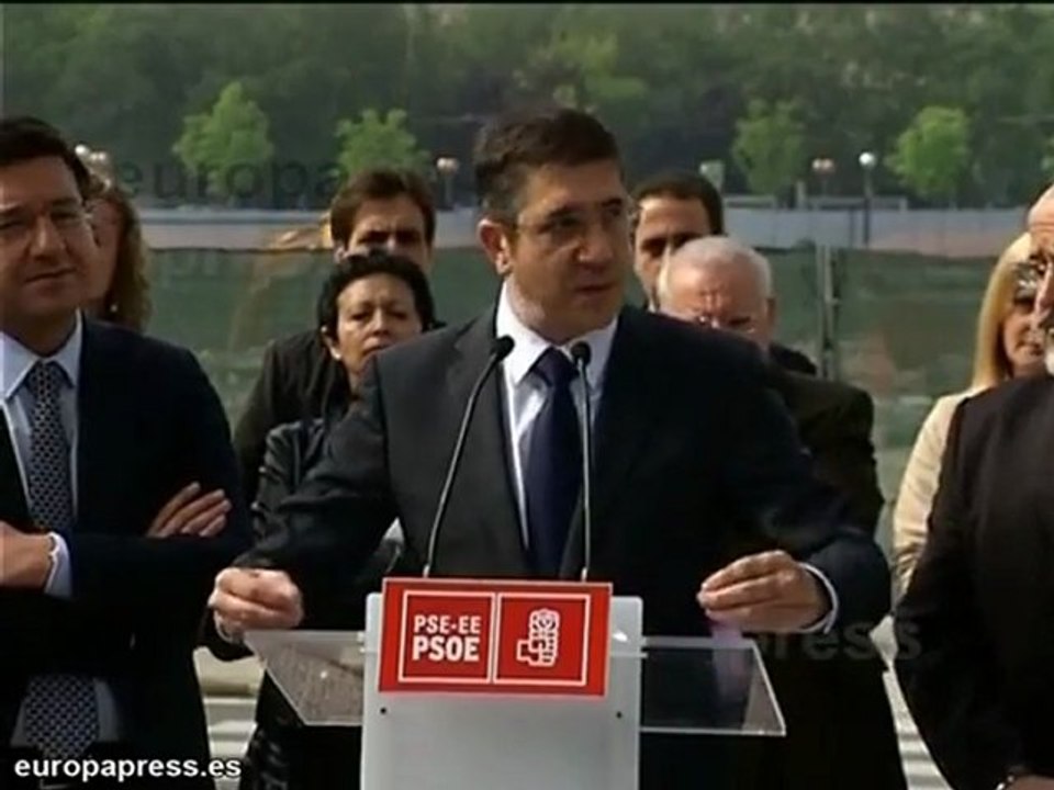 Acto electoral del PSE en Vitoria con el lehendakari