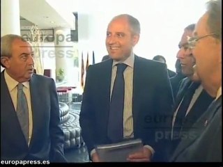 Camps: "El único indicio es que el PSOE va a perder donde go