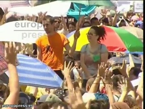 Los acampados en Sol seguirán en la plaza una semana más com