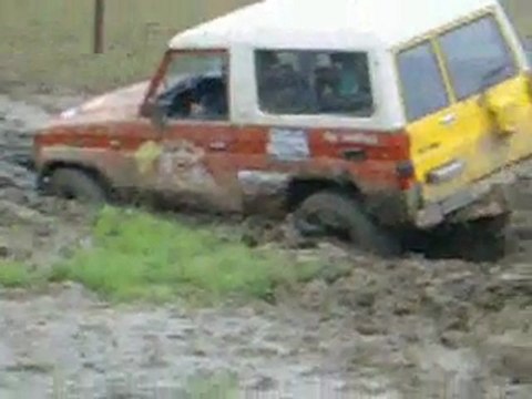 taisniere sur hon 2011. 16eme salon du 4X4