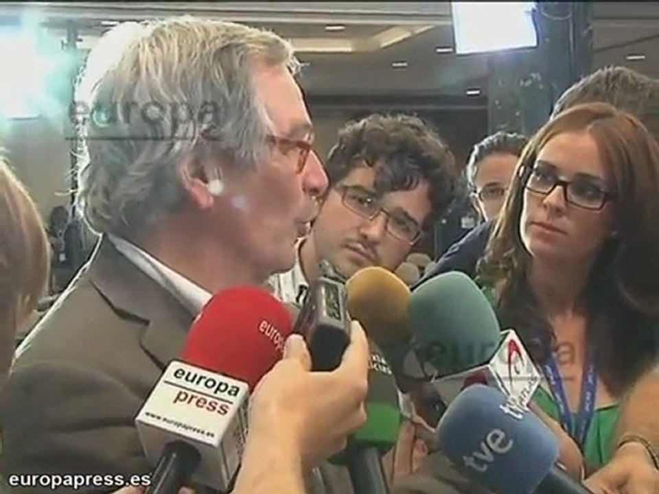 Trias (CiU) gobernará solo pese a estar en minoría