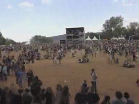 Timelapse Gaëtan Roussel eurocks 2011 dis moi encore que tu m'aimes foule public