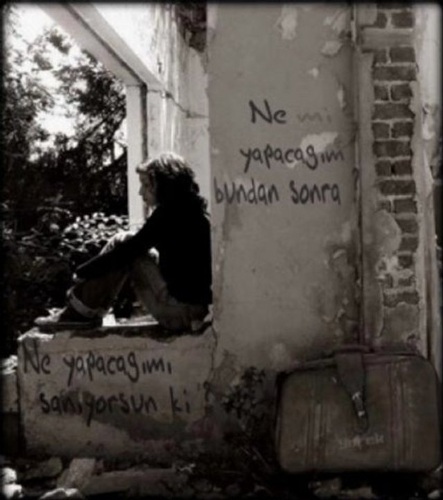 Inadina GüLümse ~~ Git is isten gecmeden  ( TuNiSsS )