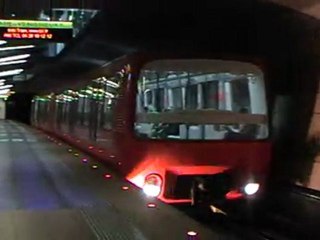 MPL85 : Départ de la station Valmy sur la ligne D du métro de Lyon