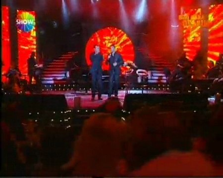 Özcan Deniz-Dök Zülfünü Meydana Gel-Biri Bana Gelsin-(13.12.2008)