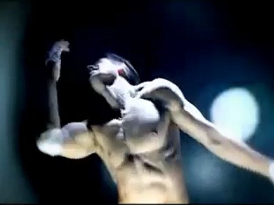 Tuğba Özerk -  İlan (2011)