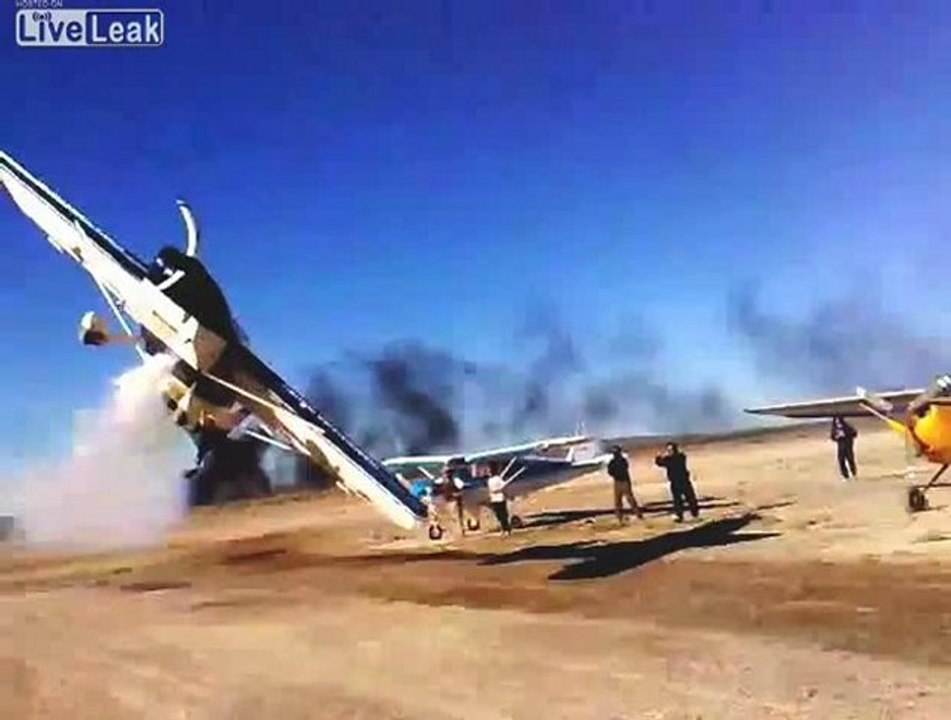 Stunt Pilot sehr nahe kommt