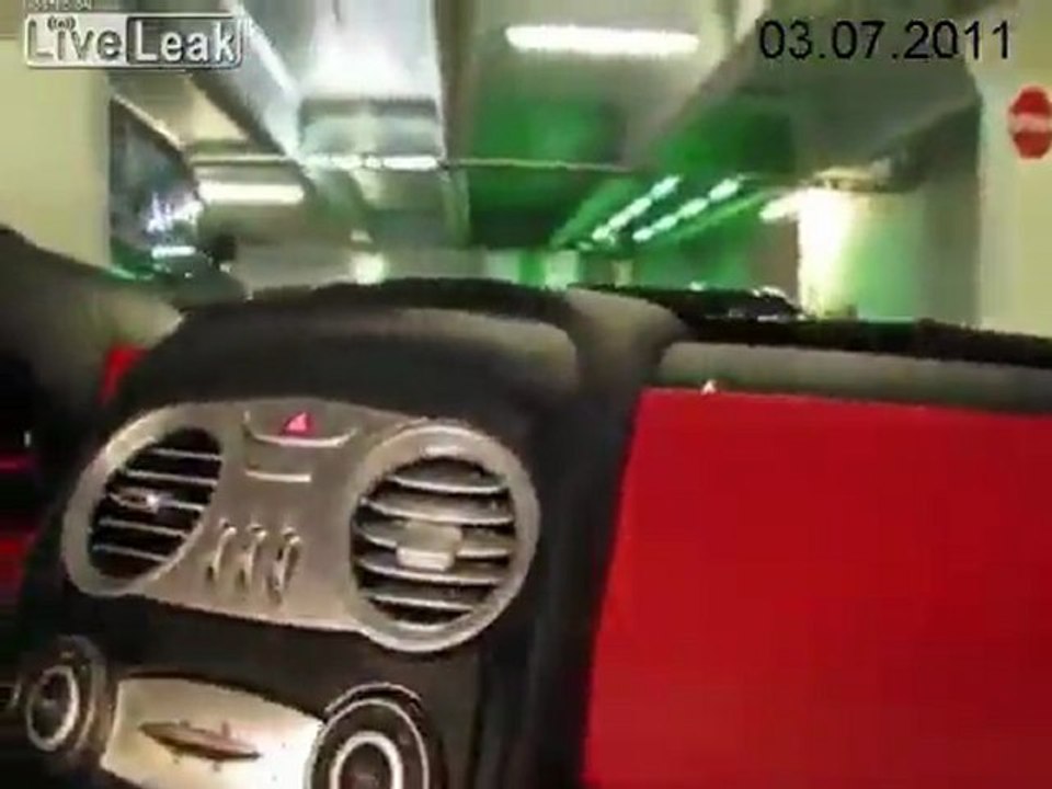 Mit 150 km h durch die Tiefgarage