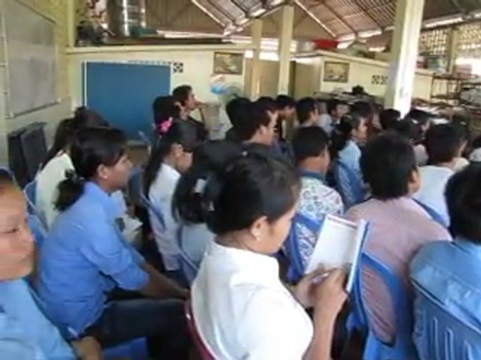 conférence du Père Ponchaud, afs