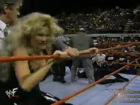 Goldust / Luna / Sable / Marc Mero Brawl - Raw - 2/23/98