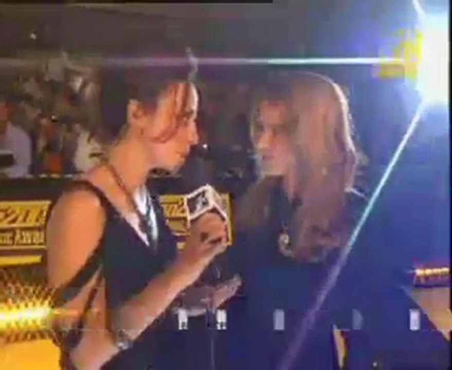 Kylie Minogue red carpet interview @   MTV  2004