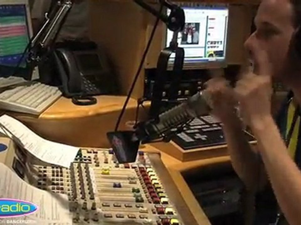 LMFAO DANS LA LIBRE ANTENNE DE KAREL EN LIVE SUR FUN RADIO !