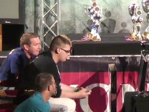 Finale PES League 2011 au stade de France Smaïn Ouadah Champion de France sur VincennesTV.fr