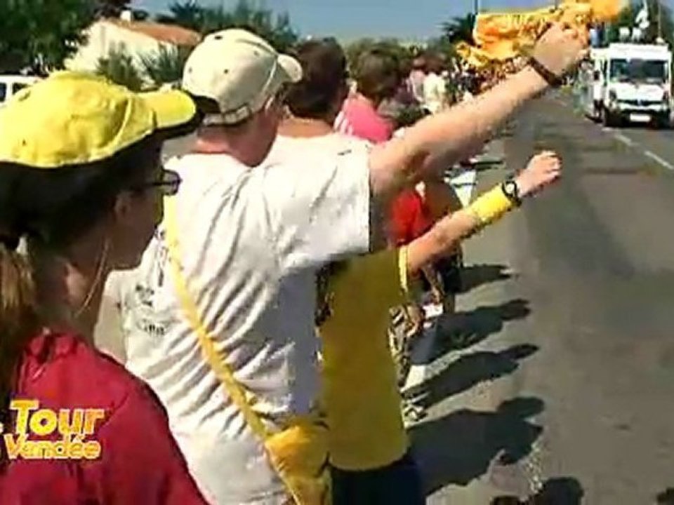 Tour de France 2011 : Les Herbiers (02/07/11 part 1)
