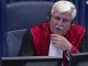 Mladic refuse de plaider coupable ou non coupable