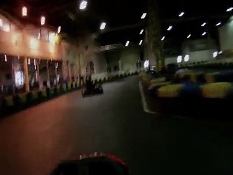 Karting au Paris kart Indoor à Wissous Stan53 et Max94