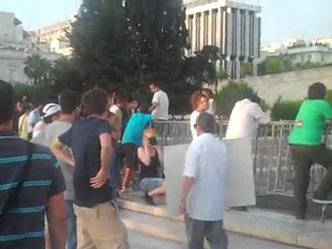 Αγανακτισμένοι στο Σύνταγμα 41η ημέρα 2