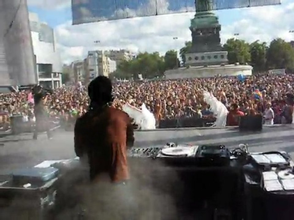 Teo Moss @ Marche des Fiertes 2011