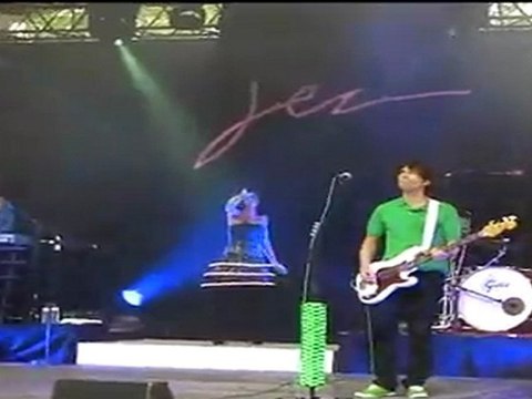 Jenifer- L'envers du paradis - Fresnes 19-06-11