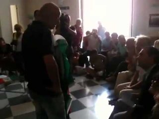 De Magistris - La bandiera che mi manda il prefetto di Pavia Fernando Buffoni