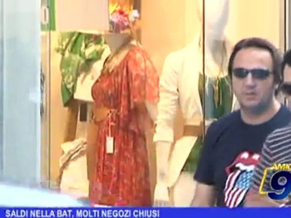 BAT | Saldi, molti negozi chiusi