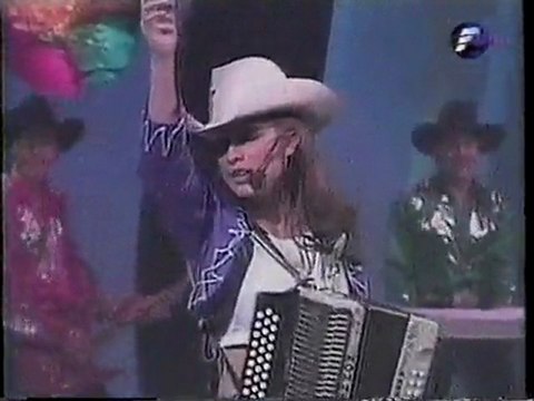 NO SE SI ES AMOR PRISCILA Y SUS BALAS DE PLATAS {Baul de los Recuerdos}